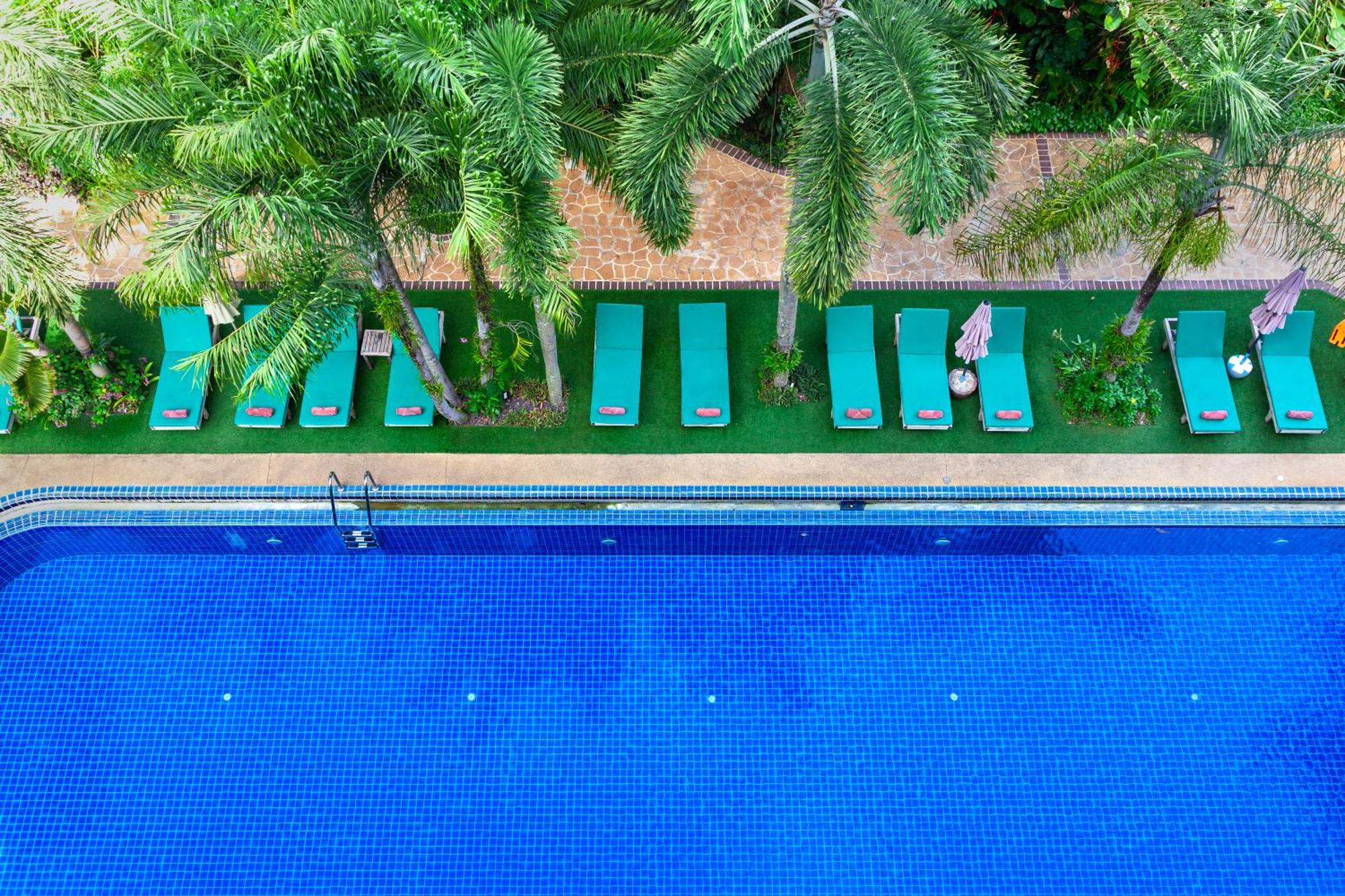 Thanthip Beach Resort Patong Exterior foto